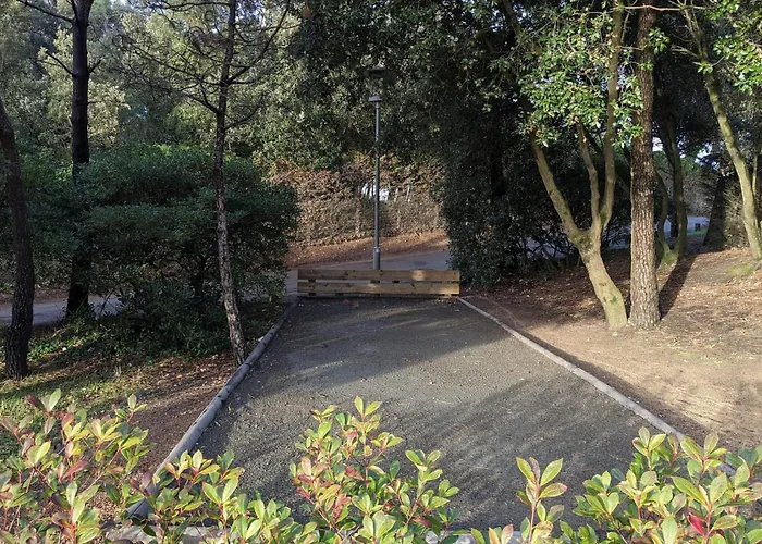 Chalet Charming Just Steps From The Sea *